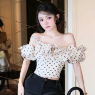 Áo trễ vai hoa chấm bi Darling